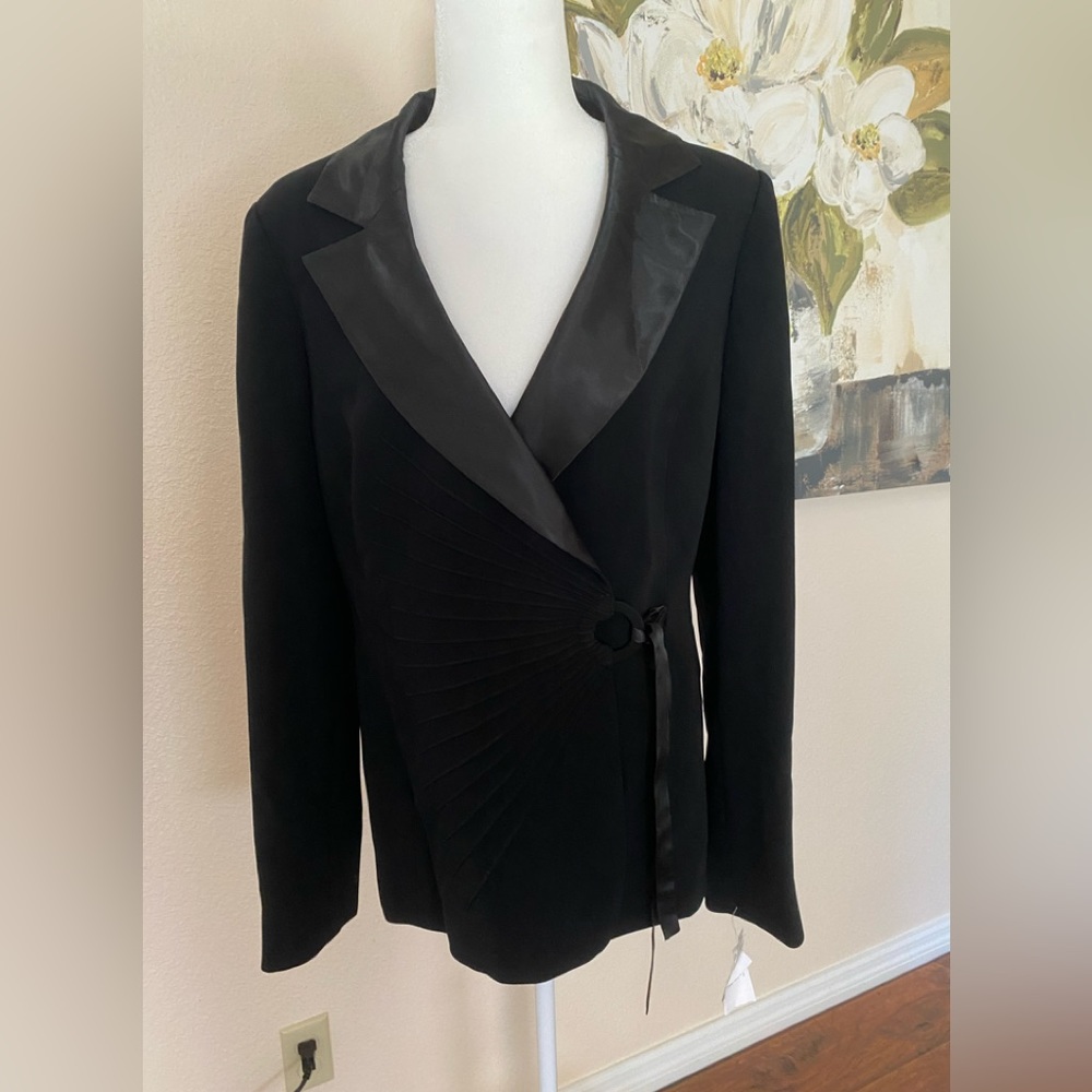 NWT Black blazer